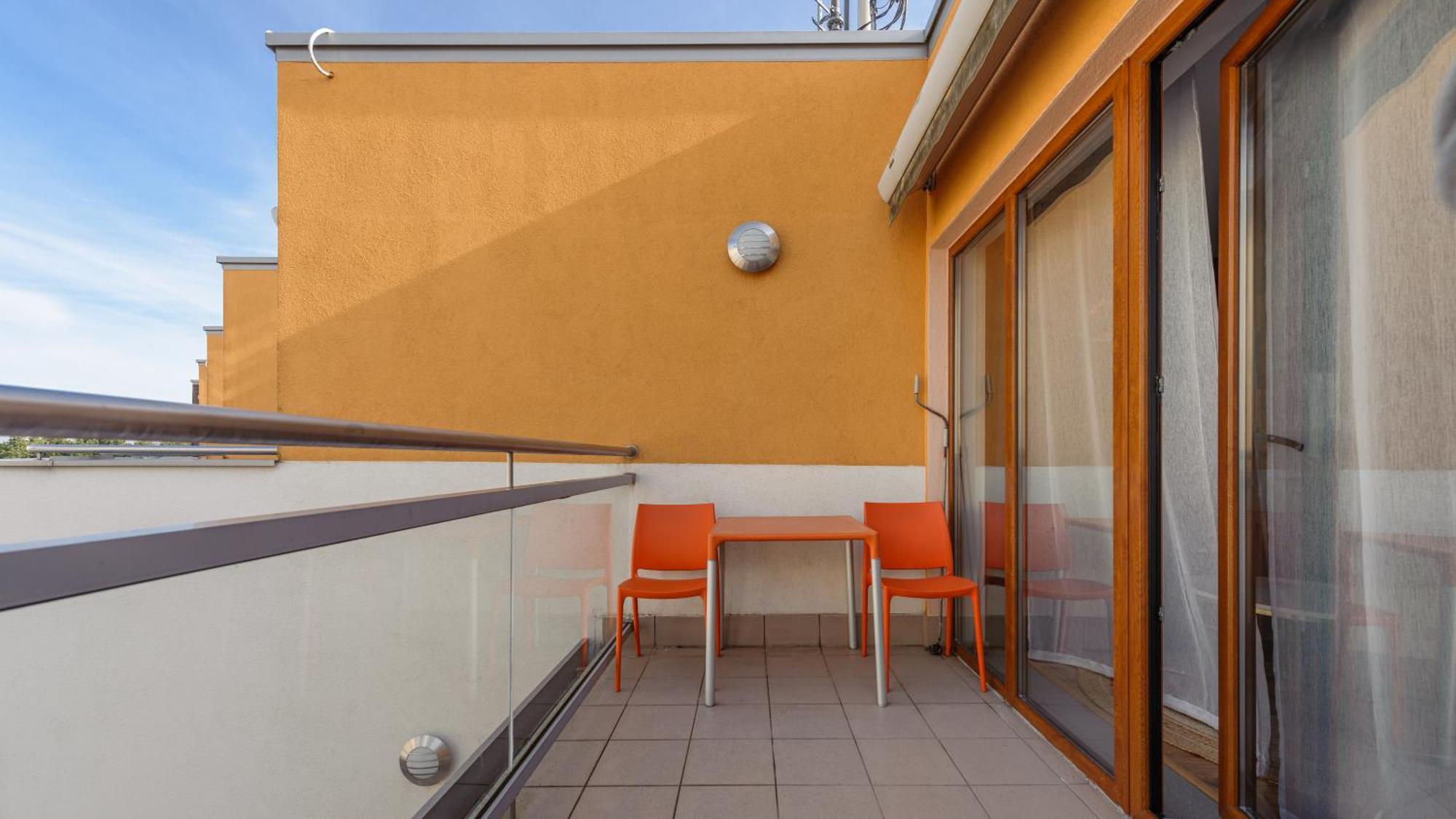 Apartment Maloves By Comfort